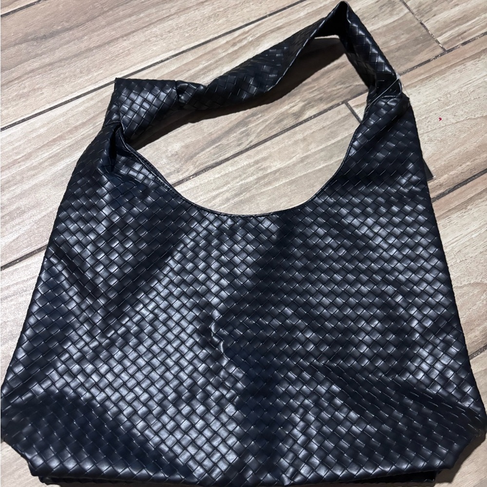 Ulta Beauty Black Textured Tote